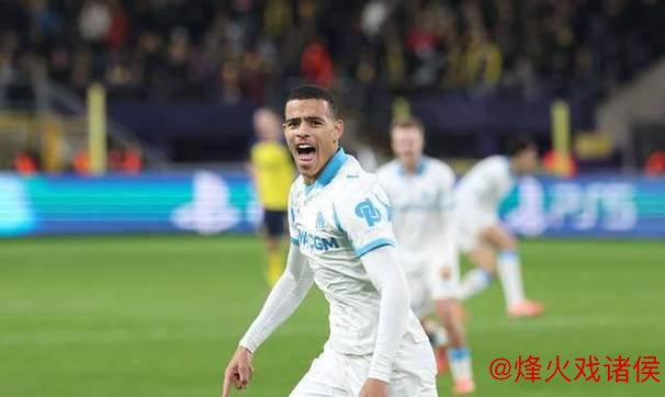 左右脚开弓 欧冠双响+MVP！前曼联天才乱杀：20场13球4助