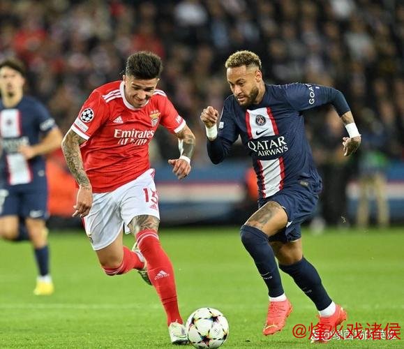 巴黎圣日耳曼开出高薪,力争截胡皇马目标科纳特。 巴黎圣日耳曼开出高薪,力争截胡皇马目标科纳特。