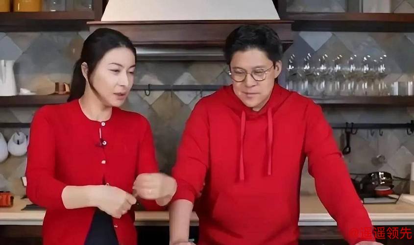 13年后再次印证下嫁！郭晶晶双喜临门，霍震霆眼光真毒